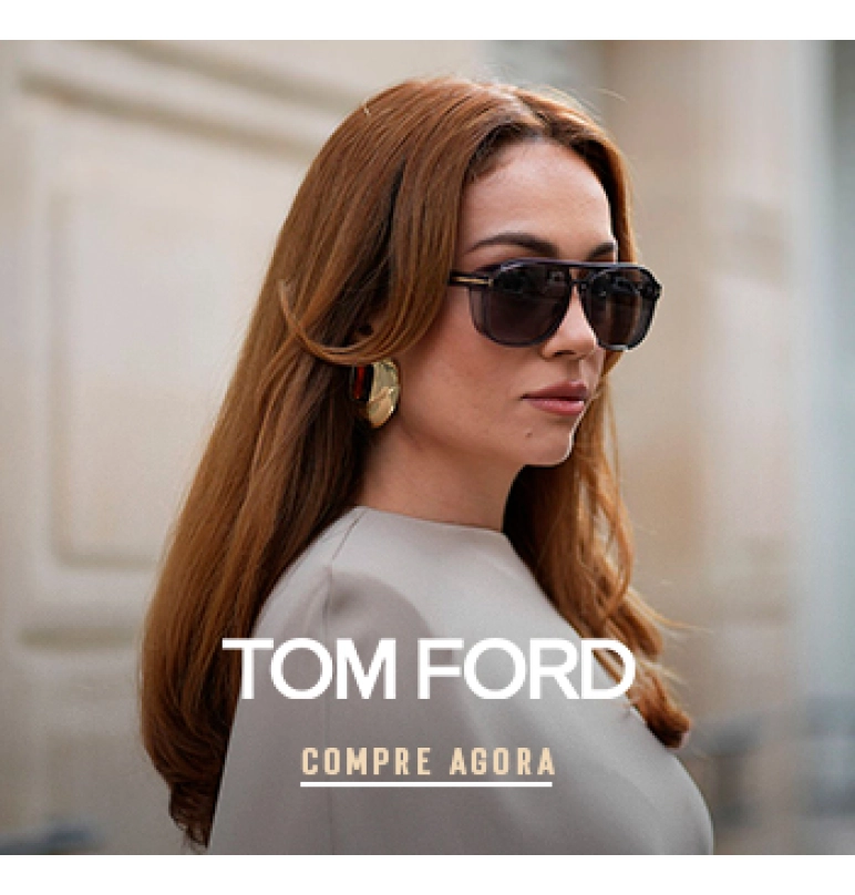 Banner  Banner de uma mulher branca com cabelo ruivo longo usando óculos de sol da marca Tom ford