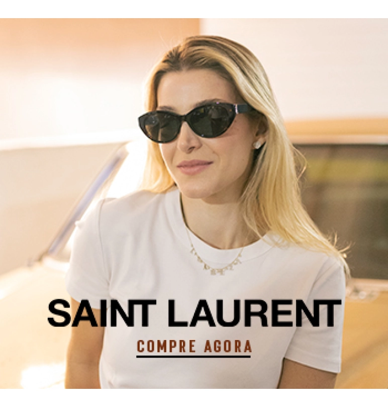 Banner  Banner de uma mulher branca com cabelo loiro liso usando óculos de sol da marca Saint laurent.