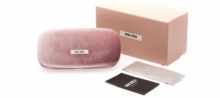 Óculos de Grau Miu Miu Layering 04SV 17H1O1