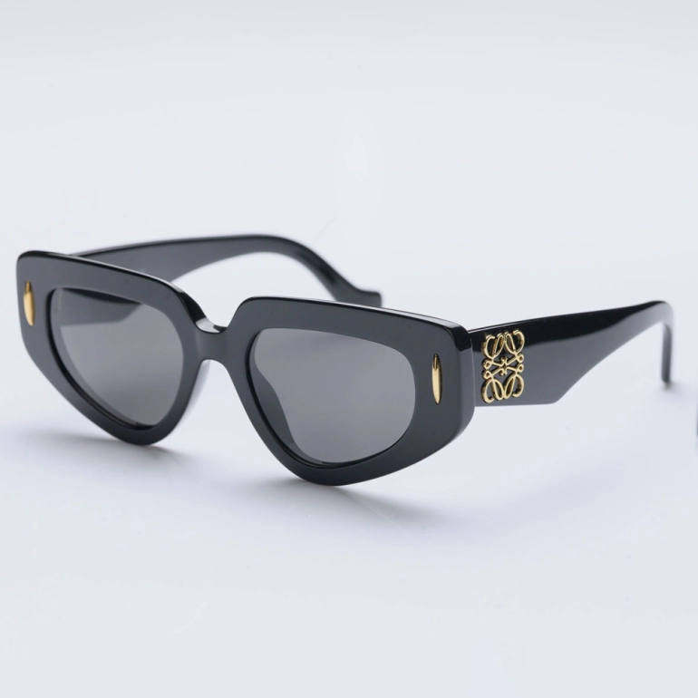 Óculos de Sol Loewe 40160 I 01A Produto Óculos de Sol Loewe 40160 I 01A