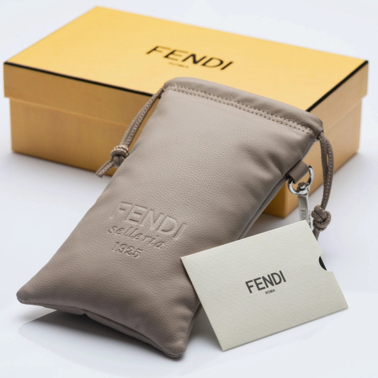 Óculos de Grau Fendi 50126 I 001 Produto Óculos de Grau Fendi 50126 I 001