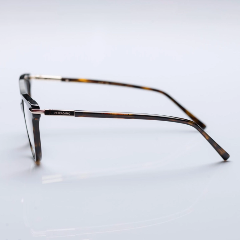 Óculos de Grau Salvatore Ferragamo 3026 242