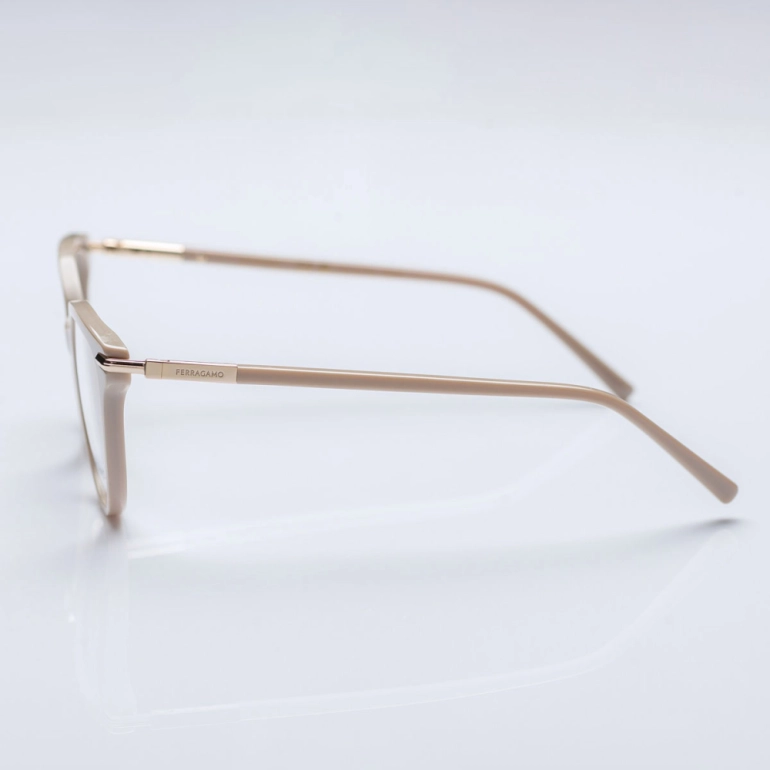 Óculos de Grau Salvatore Ferragamo 3026 259