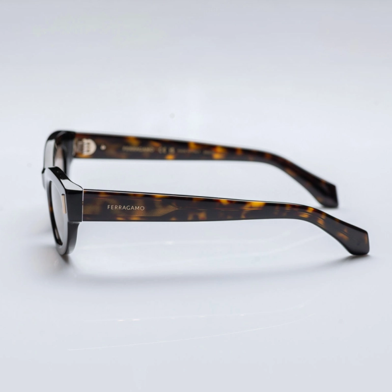 Óculos de Sol Salvatore Ferragamo 2062 SE 242