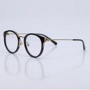 Produto: Preto / Dourado